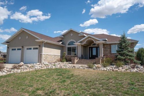 1618 20th Ave, Williston, ND 58801-3724