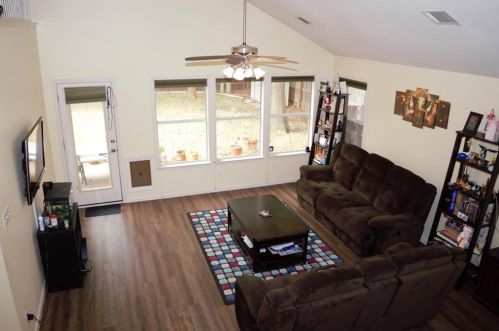 13468 Athens Trl, Austin TX  78729-8031 exterior