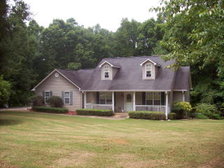 159 Oakview Cir, Gray, GA 31032-6125