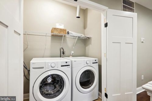 900 Prospect St, Silver Spring MD  20912-6875 exterior