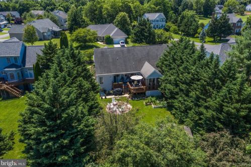 384 Turnberry Dr, Charles Town WV  25414-3930 exterior