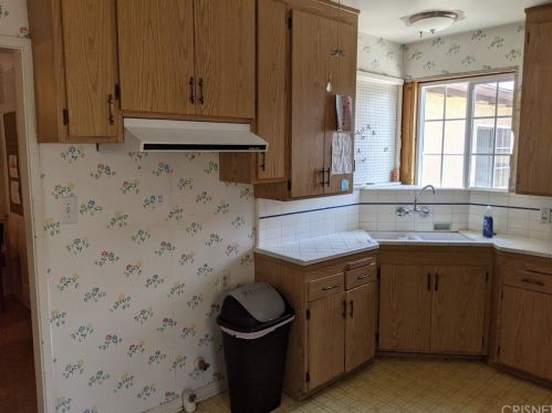 1222 Spazier Ave, Glendale CA  91201-1322 exterior