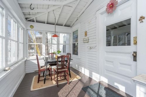 17 Drake Hill Rd, Barrington, NH 03884-6804