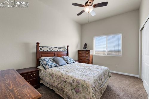 371 Desert Cove Dr, Pueblo CO  81007-2500 exterior