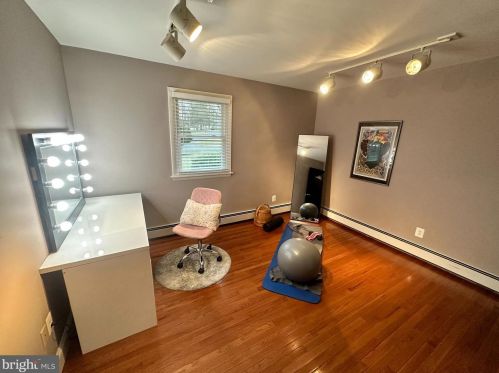 2304 Cloverdale Dr, Fallston MD  21047-1618 exterior