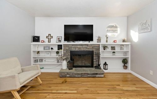 516 Del Rio Cir, Valley Home CA 95361-2531 exterior