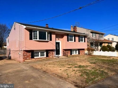 309 Oakland Ave, Gloucester, NJ 08031-2709