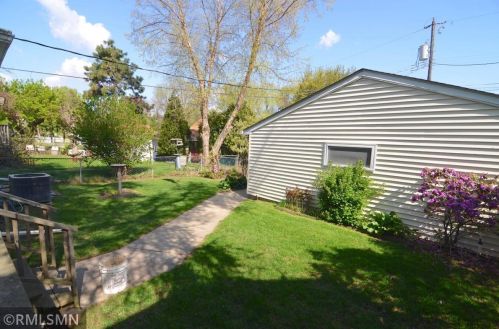 2127 Ann Arbor St, Saint Paul MN  55104-5001 exterior
