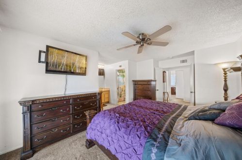 9479 Stirrup St, Riverside CA  92509-4960 exterior