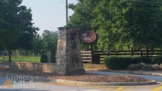 412 Fox Valley Dr, Monroe, GA 30656-8919