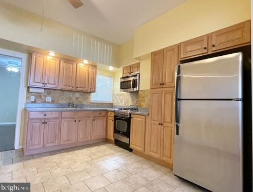 1322 Jackson St, Philadelphia PA  19148-2931 exterior