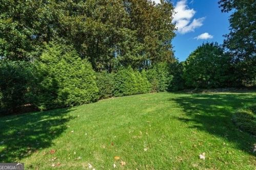 3180 Arden Rd, Atlanta GA  30305-1912 exterior