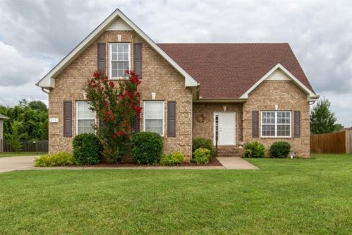 515 Agate Dr, Murfreesboro, TN 37128-4688