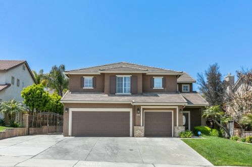 8497 Deercreek Dr, Riverside, CA 92508-8102