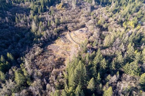 3440 Second Gate Rd, Willits, CA 95490-5823