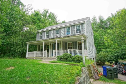 2 Bear Meadow Rd, Londonderry, NH 03053-2632