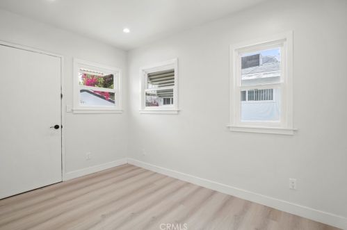 1710 Glenwood Rd, Glendale CA  91201-1812 exterior