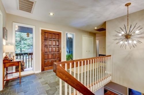 614 Mountain Rd, Kinnelon, NJ 07405-2129