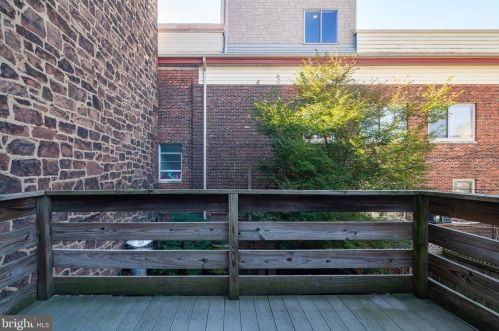 2016 Christian St, Philadelphia PA  19146-2619 exterior