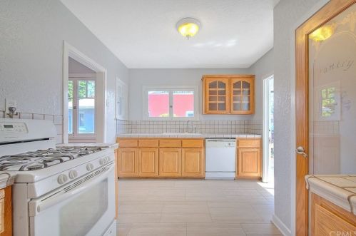 3160 Lime St, Riverside CA 92501-2930 exterior