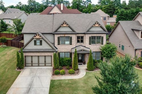 1146 Whisper Cove Dr, Buford, GA 30518-7260