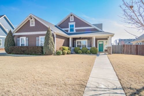 1006 Sloane Sq, Cave Springs, AR 72718-9027