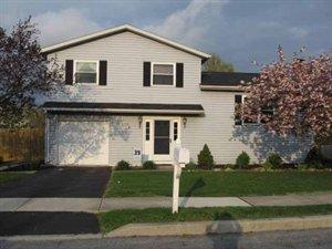 121 Thomas St, Harrisburg, PA 17112-2954
