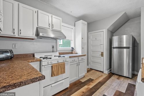 445 Fry St, Saint Paul MN  55104-3706 exterior