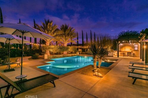 1769 Green Orchard Pl, Riverside CA  92508-8746 exterior