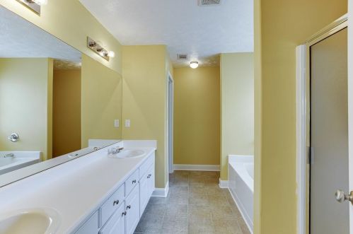 2005 Lantern Dr, Jefferson GA  30549-6996 exterior