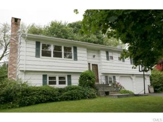 6 Phillene Dr, Norwalk, CT 06851-5610