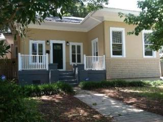 723 Maupas Ave, Savannah GA  31401-9328 exterior
