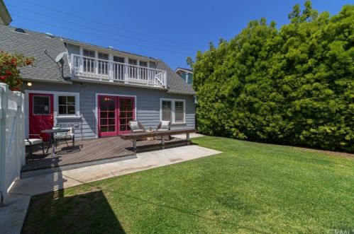 2311 Santiago St, Santa Ana CA 92706-2053 exterior