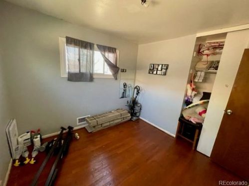 1301 Troy St, Denver CO  80011-6449 exterior