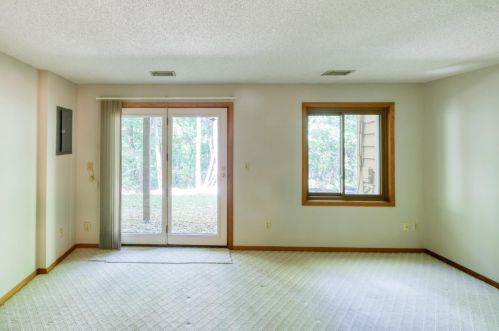 3253 Evergreen Dr, Saint Paul MN  55121-1771 exterior