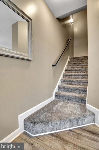 77 Overlook Dr, Hanover PA 17331-9136 exterior