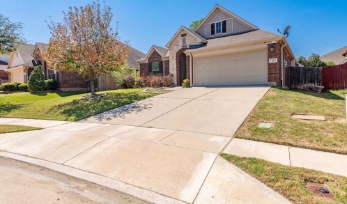 2712 Merry View Ln, Fort Worth, TX 76120-5645