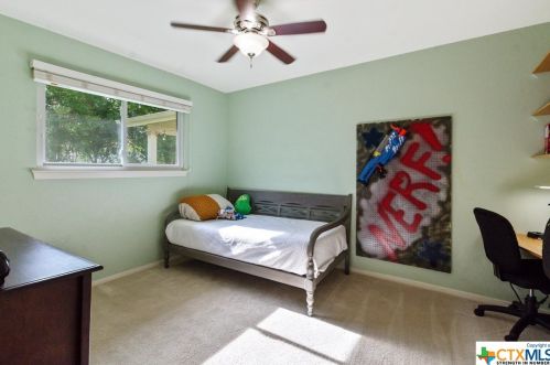 12215 Arrowwood Dr, Austin TX  78727-5868 exterior