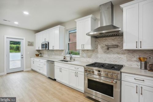 620 Mississippi Ave, Silver Spring MD 20910-5236 exterior