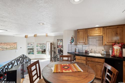 485 Praya Dr, Kayenta UT exterior