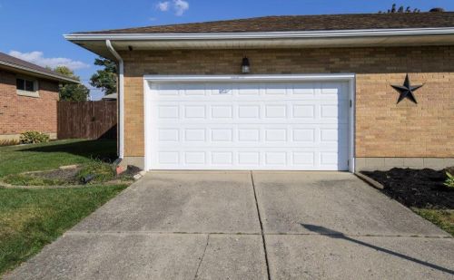 4546 Laredo St, Springfield OH  45503-6024 exterior