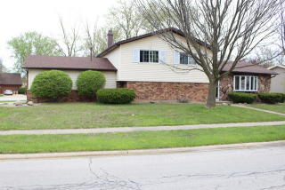 670 Independence Dr, Bourbonnais, IL 60914-1240