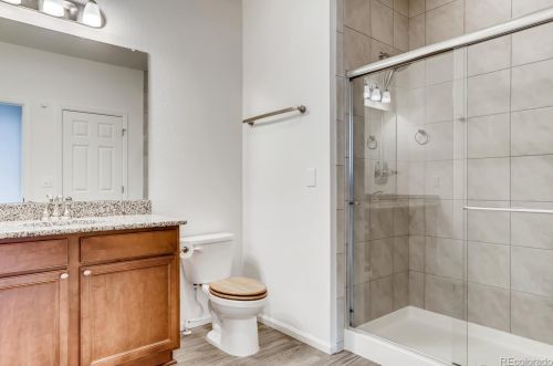 26198 Maple Dr, Aurora CO 80018 exterior