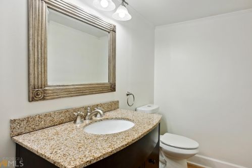 390 Forest Valley Ct, Atlanta GA  30342-2353 exterior