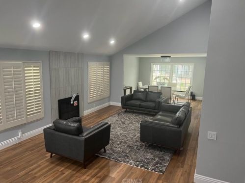 10 Vispera, Irvine CA  92620-2127 exterior