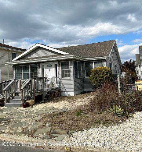 119 Philadelphia Ave, Lavallette, NJ 08735-2343