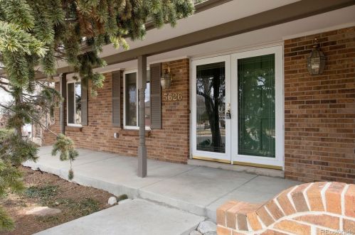 5626 Kenton Ct, Englewood, CO 80111-3964