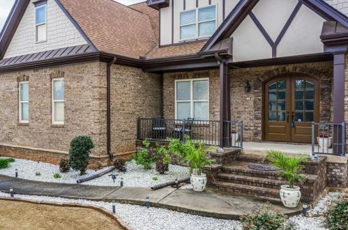 1901 Liz Ct, Conyers, GA 30094-2707