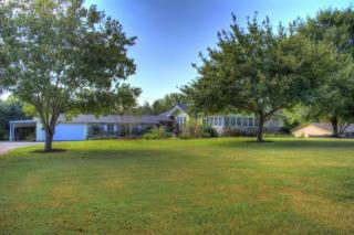 3336 Roberts Rd, Chattanooga, TN 37416-2813