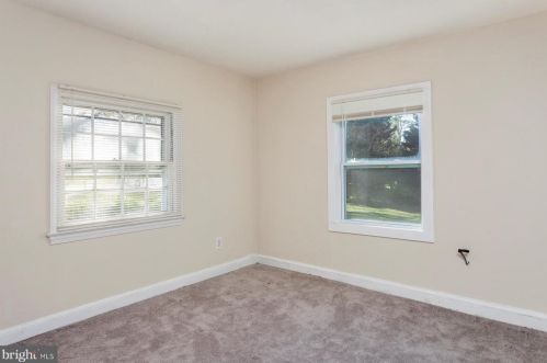 15800 Thompson Rd, Silver Spring MD 20905-3957 exterior